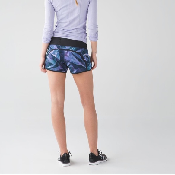 Lululemon Run Times Short Pretty Prism Multi Black - Picture 3 of 12